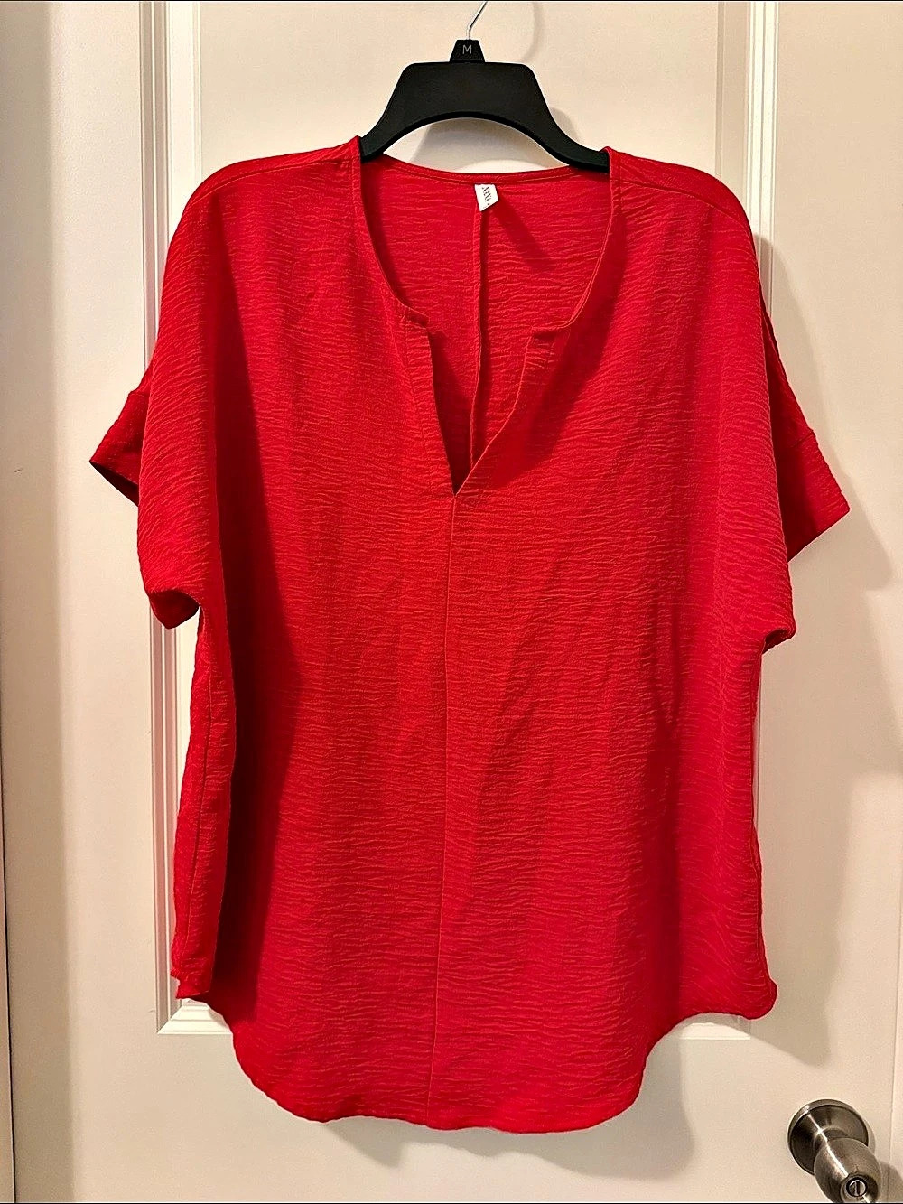 Zenana Short Sleeve Blouse in Red Size Large Like New